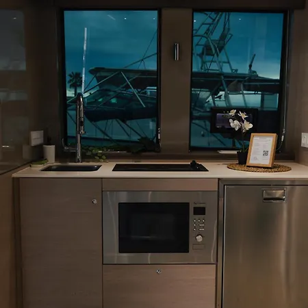 Luxury Catamaran In Marina Båthotell